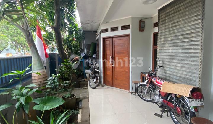 A nice, comfortable, minimalist house ready to occupy in Bumi Panyileukan, Bandung.