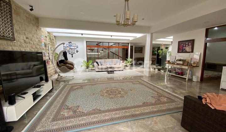 RUMAH LUAS NYAMAN FULL FURNISHED SIAP HUNI DI SAYAP SUTAMI BANDUNG RUMAH LUAS NYAMAN FULL FURNISHED SIAP HUNI DI SAYAP SUTAMI BANDUNG