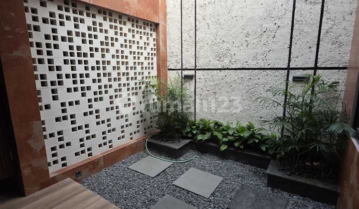 RUMAH KEREN MINIMALIS MODERN SEMI FURNISHED SIAP HUNI DI MEKAR WANGI BANDUNG