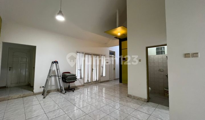 Minimalist Modern 2-Storey Ready-to-Occupy Cool House in Tatar Pitaloka, New Parahyangan City, KBP Bandung Minimalist Modern 2-Storey Ready-to-Occupy Cool House in Tatar Pitaloka, New Parahyangan City, KBP Bandung