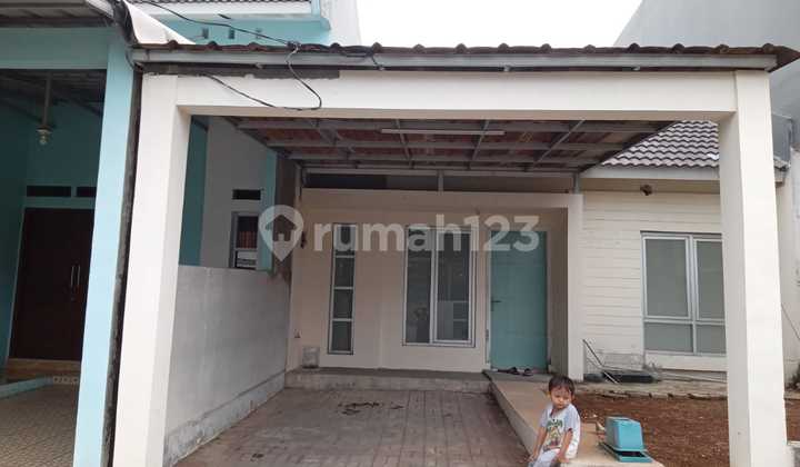 Nice Minimalist House Comfortable Environment Ready to Live in Deltamas Cikarang Bekasi