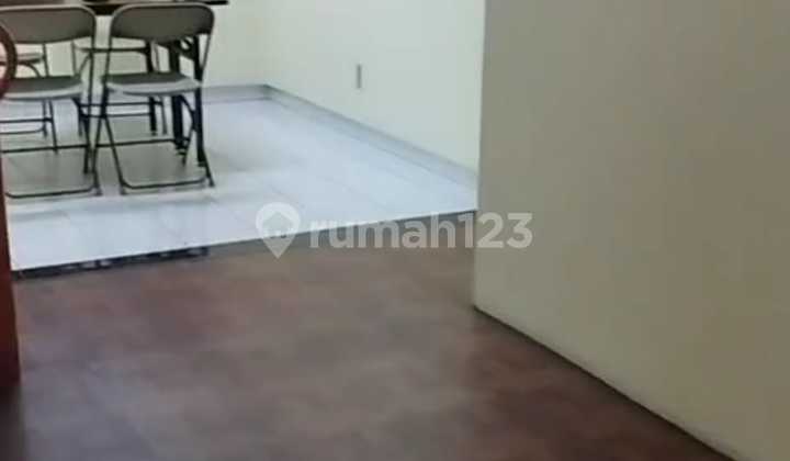 RUMAH LUAS 1,5 LANTAI LINGKUNGAN STRATEGIS SIAP HUNI DI SAYAP LENGKONG BANDUNG