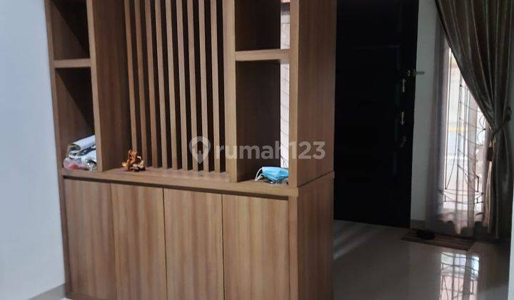 Rumah Bagus Semi Furnished Lingkungan Nyaman Siap Huni di Batununggal Bandung 2