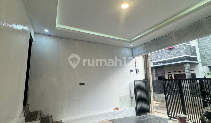 MINIMALIST MODERN COOL HOUSE 2 FLOORS READY TO OCCUPY IN CIPAGERAN CIMAHI