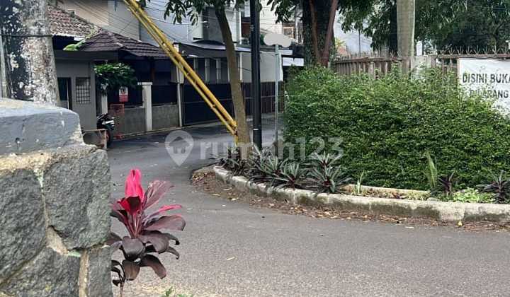 Rumah Strategis Tengah Kota di Sayap Pajajaran Bandung