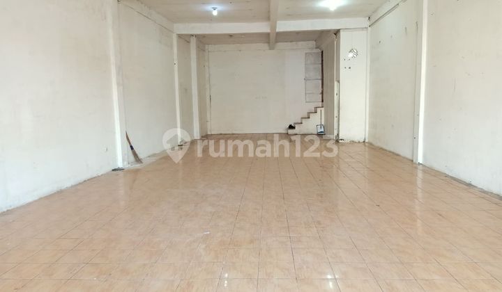 2 RUKO RENDENG 2 LANTAI LOKASI RAMAI STRATEGIS COCOK UNTUK SEGALA USAHA SIAP PAKAI DI SAYAP KOPO BANDUNG