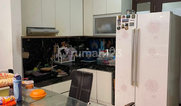 RUMAH KEREN MINIMALIS MODERN LINGKUNGAN NYAMAN SIAP HUNI DI TAMAN HOLIS INDAH THI BANDUNG