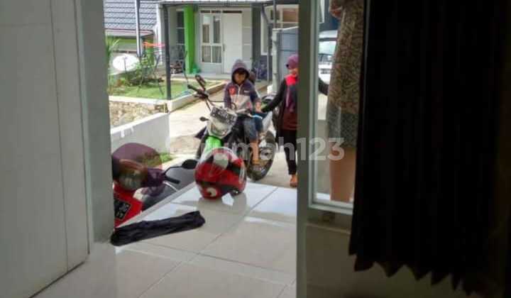 MINIMALIST HOUSE WITH BEAUTIFUL VIEW, COMFORTABLE, READY TO OCCUPY IN JATIHANDAP BANDUNG 2
