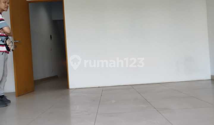 RUKO LUAS 2 LANTAI LOKASI RAMAI COCOK UNTUK SEGALA USAHA SIAP PAKAI DI MEKAR WANGI BANDUNG 2