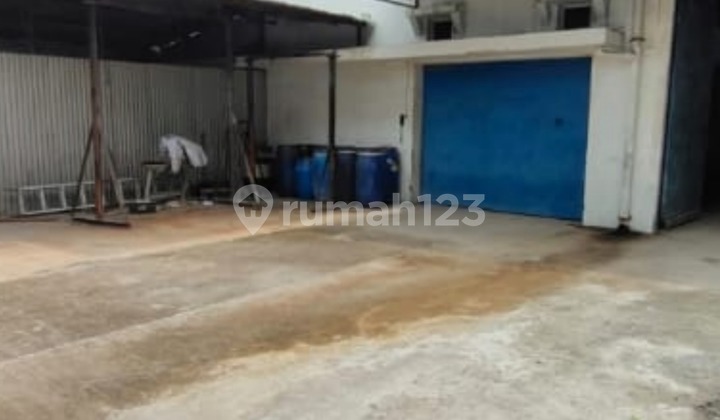 GUDANG LUAS BERSIH TENGAH KOTA STRATEGIS SIAP PAKAI DI PAJAJARAN BANDUNG