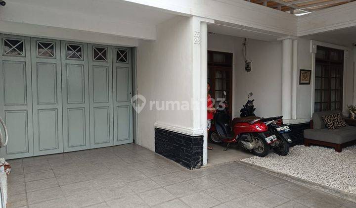 RUMAH BAGUS MODERN SEMI FURNISHED SIAP HUNI DI TAMAN HOLIS INDAH 1 THI1 BANDUNG  1