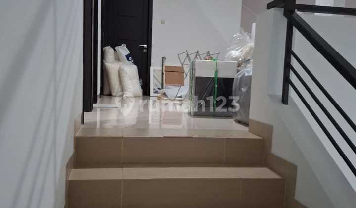 NICE 1.5-STORY HOUSE, COMFORTABLE, STRATEGIC, READY TO OCCUPY IN CIJERAH, BANDUNG 2