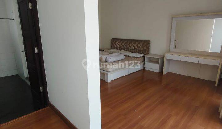 RUMAH BAGUS 2 LANTAI MINIMALIS MODERN FULL FURNISHED SIAP HUNI DI SETRADUTA BANDUNG