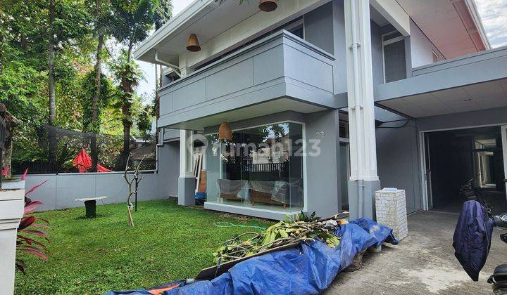 RUMAH BAGUS MINIMALIS MODERN 2 LANTAI FULL FURNISHED SIAP HUNI DI SETRA SARI BANDUNG 2