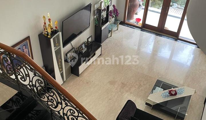 RUMAH MEWAH 2 LANTAI FULL FURNISHED SIAP HUNI DI MAINROAD SETRADUTA BANDUNG RUMAH MEWAH 2 LANTAI FULL FURNISHED SIAP HUNI DI MAINROAD SETRADUTA BANDUNG