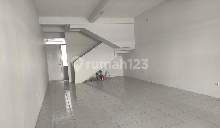 RUKO LUAS 2 LANTAI COCOK UNTUK SEGALA USAHA LOKASI RAMAI SIAP PAKAI DI TAMAN HOLIS INDAH 2 THI2 BANDUNG
