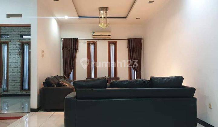 RUMAH LUAS NYAMAN FULL FURNISHED 3 LANTAI TENGAH KOTA SIAP HUNI DI PAJAJARAN BANDUNG 2
