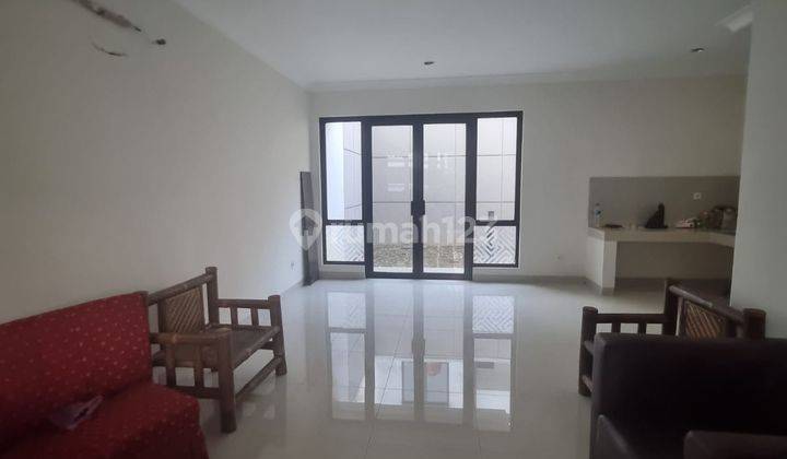 RUMAH BAGUS MINIMALIS MODERN SEMI FURNISHED SIAP HUNI DI PODOMORO PARK CLUSTER AMAGRIYA EKA BANDUNG 1