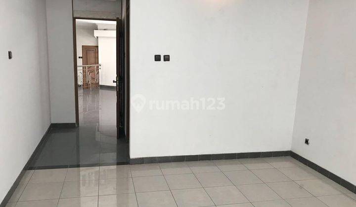 RUMAH IDAMAN MINIMALIS MODERN SIAP HUNI DI CIKUTRA BANDUNG 1