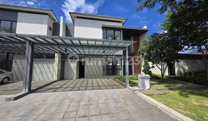 RUMAH IDAMAN 2 LANTAI MINIMALIS MODERN SIAP HUNI DI SUMMARECON CLUSTER EMILY BANDUNG