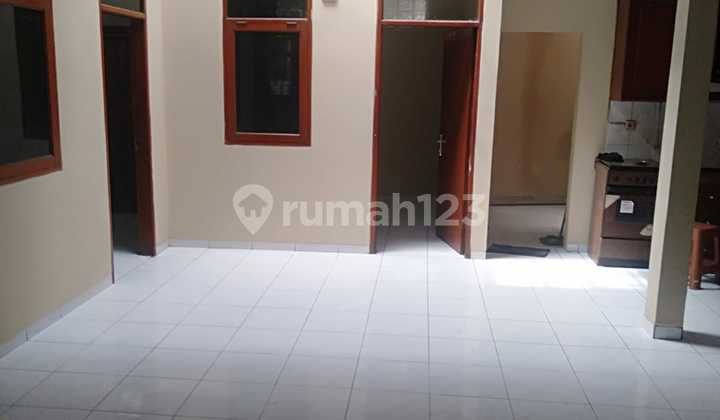 COMFORTABLE MINIMALISTIC STRATEGIC READY-TO-OCCUPY HOUSE IN CIMAHI
