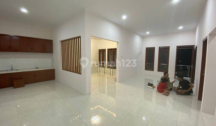 RUMAH KEREN NYAMAN MINIMALIS MODERN SIAP HUNI DI PADASUKA BANDUNG 1