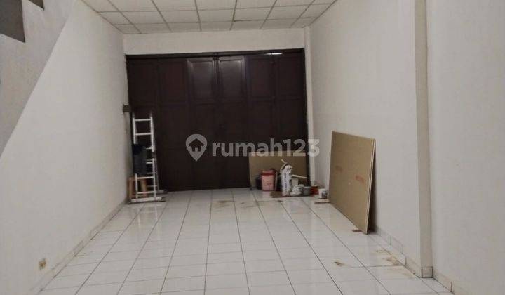 Ruko Luas 3 Lantai Lokasi Ramai Strategis Siap Pakai Di Mekar Wangi Bandung 2