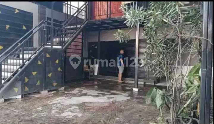 RUANG USAHA 2 LANTAI RAMAI STRATEGIS COCOK UNTUK SEGALA USAHA SIAP PAKAI DI AMIR MAHMUD CIBABAT BANDUNG