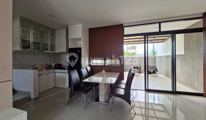 RUMAH MINIMALIS MODERN 2 LANTAI FULL FURNISHED SIAP HUNI DI PODOMORO CLUSTER FASHAGRIYA BANDUNG