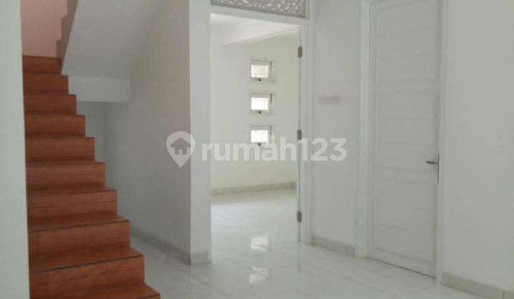 MINIMALIST DREAM HOUSE 2 STORIES COMFORTABLE READY TO OCCUPY IN TAMAN KOPO MELATI BANDUNG 2