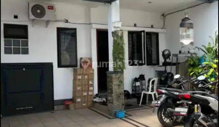 Rumah Nyaman Minimalis 2 Lantai Siap Huni di Sarimanah Bandung  1