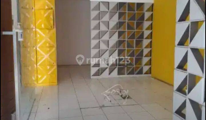 RUANG USAHA LUAS STRATEGIS 2,5 LANTAI SEMI FURNISHED SIAP PAKAI DI SAYAP RIAU BANDUNG 1