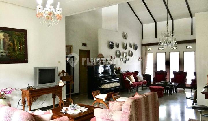 RUMAH CANTIK 2 LANTAI SEMI FURNISHED TENGAH KOTA STRATEGIS SIAP HUNI DI SAYAP TURANGGA BANDUNG 2