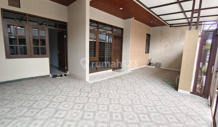 Rumah Keren 2 Lantai Minimalis Modern Siap Huni di Taman Kopo Indah 1 Tki1 Bandung