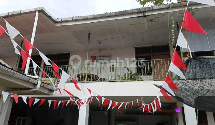 Rumah Luas Asri Nyaman Terawat Siap Huni di Sayap Riau Bandung