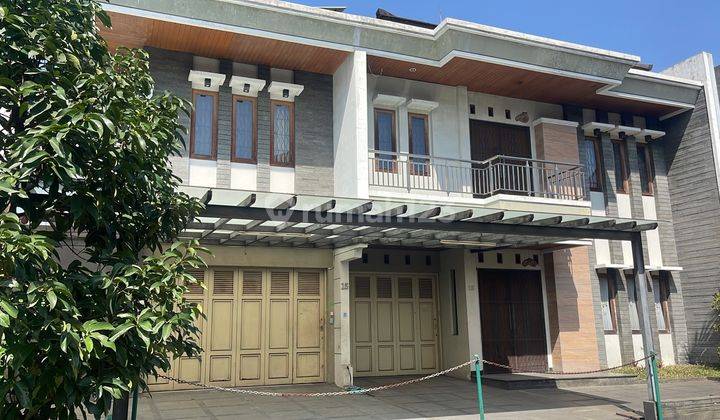 Rumah Keren 2 Lantai Lingkungan Nyaman Aman Siap Huni Di Singgasana Pradana Bandung 1