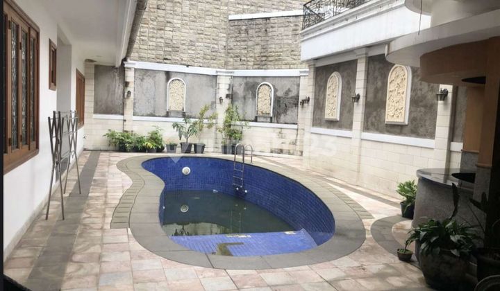 RUMAH MEWAH LUAS NYAMAN 2 LANTAI SEMI FURNISHED SIAP HUNI DI BATUNUNGGAL BANDUNG 1