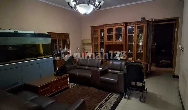 NICE 2-STORY HOUSE, SERENE AND COMFORTABLE, READY TO OCCUPY IN BATUJAJAR, BANDUNG 2