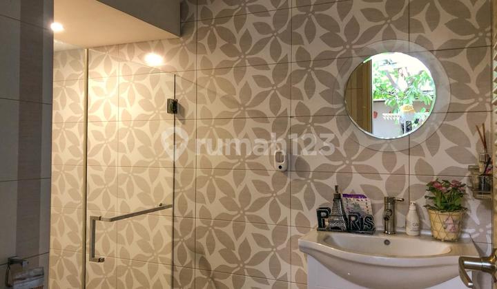 RUMAH MEWAH 2 LANTAI LOKASI STRATEGIS NYAMAN SIAP HUNI DI KURDI BANDUNG 2