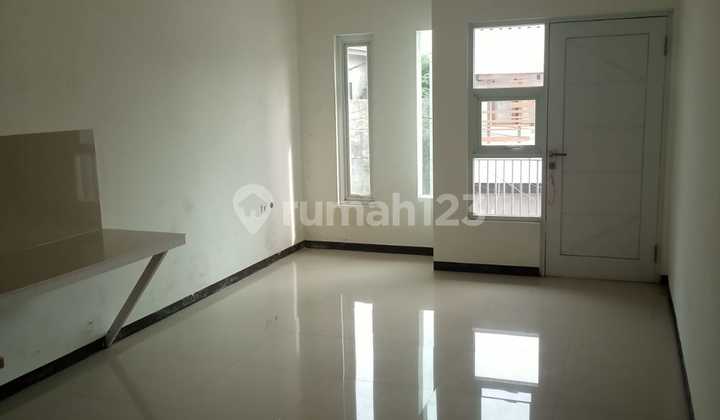 RUMAH NYAMAN MINIMALIS 2 LANTAI SIAP HUNI DI PARAKAN ASRI BATUNUNGGAL BANDUNG 1