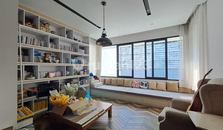 Rumah Lux 3 Lantai Minimalis Modern Siap Huni di Setraduta Bandung 2