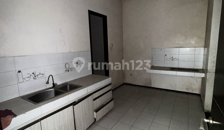 RUMAH LUX 2 LANTAI LINGKUNGAN NYAMAN SIAP HUNI DI SINGGASANA PRADANA BANDUNG 2