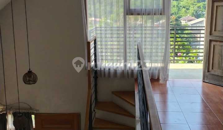 RUMAH BAGUS NYAMAN 2,5 LANTAI SIAP HUNI DI AWILIGAR BANDUNG RUMAH BAGUS NYAMAN 2,5 LANTAI SIAP HUNI DI AWILIGAR BANDUNG