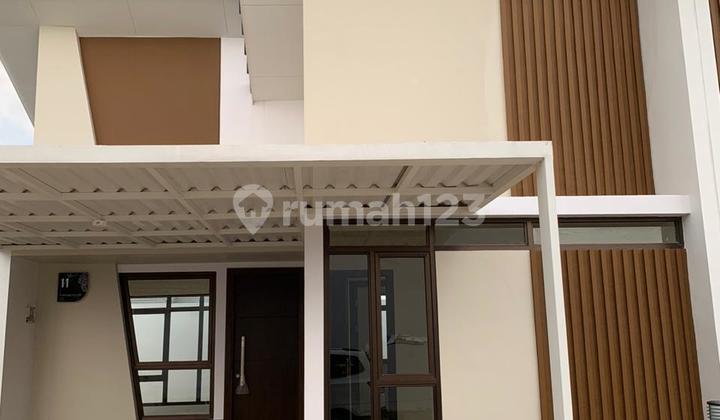 RUMAH MINIMALIS HOOK LINGKUNGAN NYAMAN SIAP HUNI DI PODOMORO PARK CLUSTER PADMAGRIYA BANDUNG