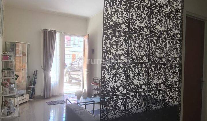 Rumah Bagus Nyaman 2 Lantai Semi Furnished Siap Huni di Taman Kopo Katapang Bandung 1