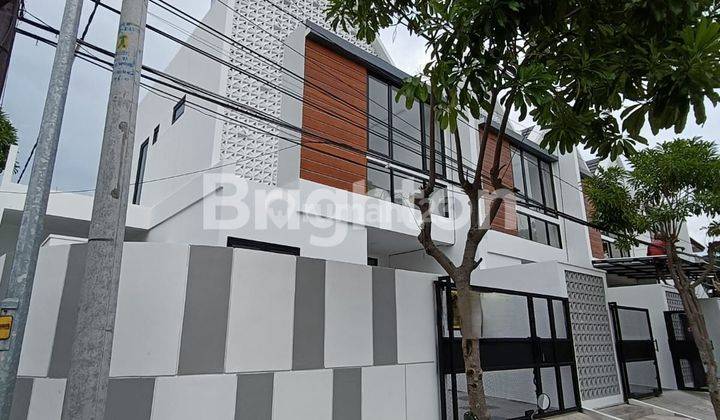 Posisi Depan Taman!!! Model Scandinavian Rumah 2 Lantai Hook Baru Gress Hanya 1 M Dari Raya Kenjeran Dekat Merr Galaxy Mall Mulyosari Sutorejo Pakuwon City Mall Its Unair Kampus C 1