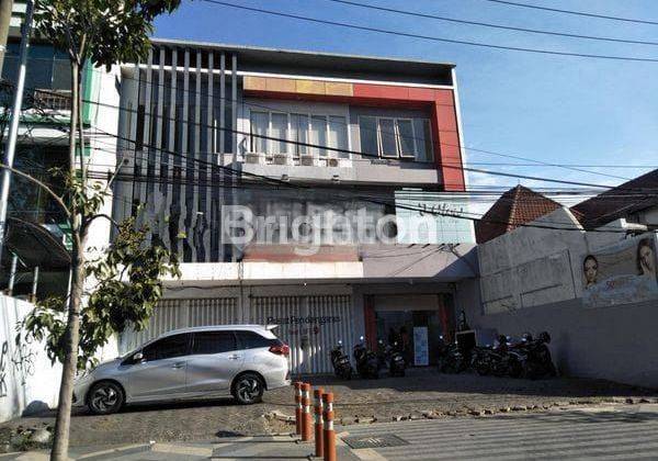 RUKO PUSAT KOTA 3 LANTAI COCOK UNTUK KANTOR, KLINIK, BANK SELANGKAH KE RAYA DARMO DIPONEGORO DR SUTOMO 1