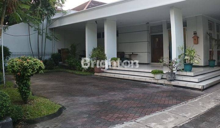 Di Pusat Kota Rumah Lama Terawat, Asri, Adem Selangkah Ke Raya Darmo Diponegoro Dr Sutomo 2