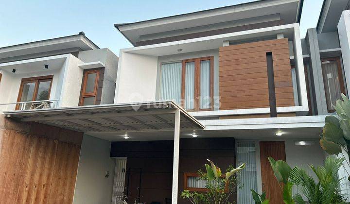 Mountain View!!! Disewakan Rumah Mewah Di Lokasi Premium Bale Wangsa Residence Dan Temukan Hidup Mewah Dengan Villa Yang Sangat Indah Ini. Dengan One Gate System Dipastikan Lingkungan Aman Dan Nyaman. 1