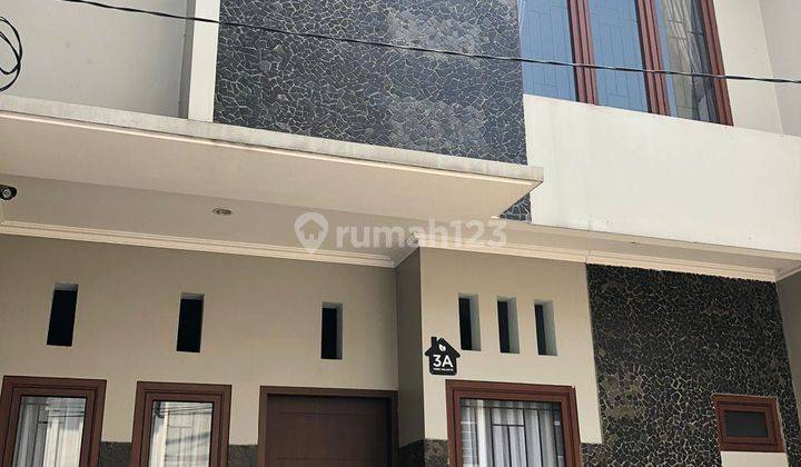 Rumah Minimalis Modern Jalan 1 Mobil Tebet Dalam 2